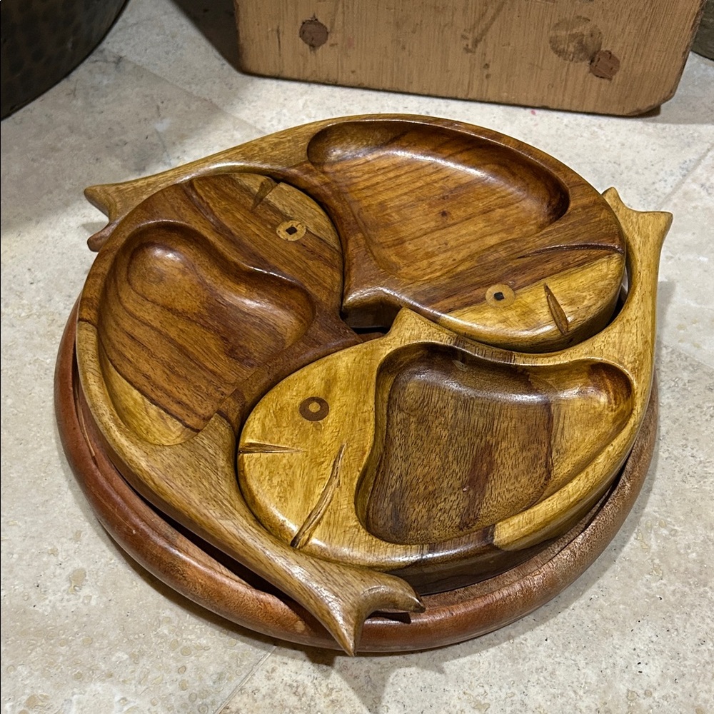 Vintage handcrafted wooden nesting fish plate set